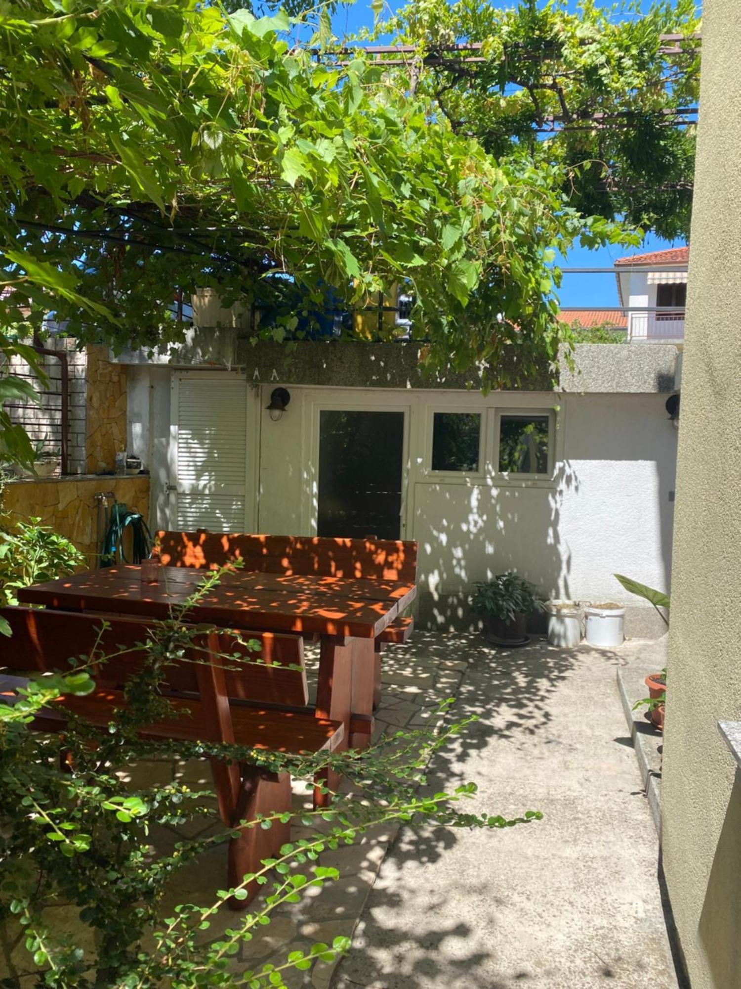 Apartments Topic & Krk Central Location Krk Town Exterior foto