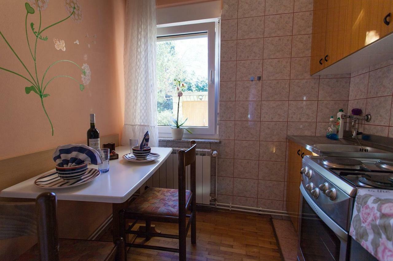 Apartments Topic & Krk Central Location Krk Town Exterior foto